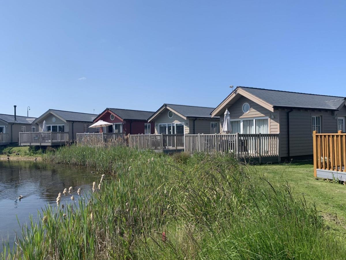 The Lake House At The Bay Filey, Sleeps 4, 1 Dog Welcome For Free Too Zewnętrze zdjęcie